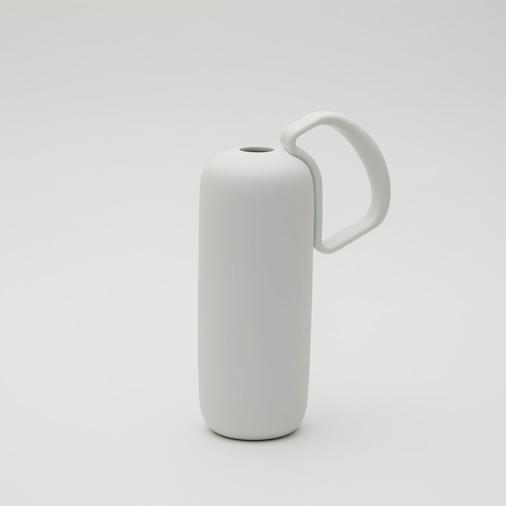 2016/ Leon Ransmeier 白瓷花瓶